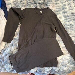 Boys Charcoal Gray Thermal Long Sleeve Top and Pants Set. Size XL